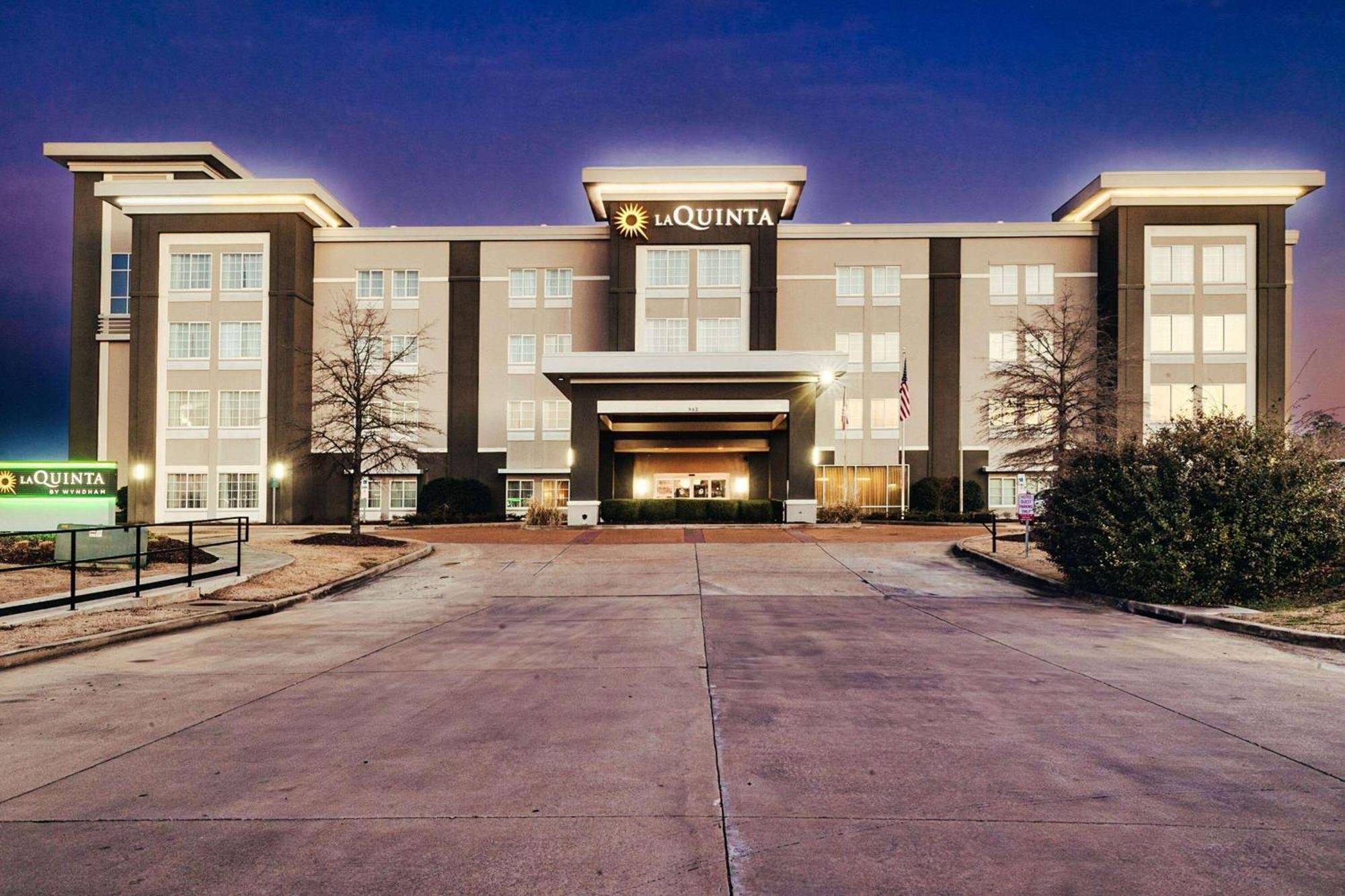 La Quinta By Wyndham Starkville At Msu Exteriör bild